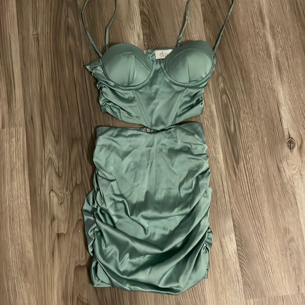 Good condition worn it twice